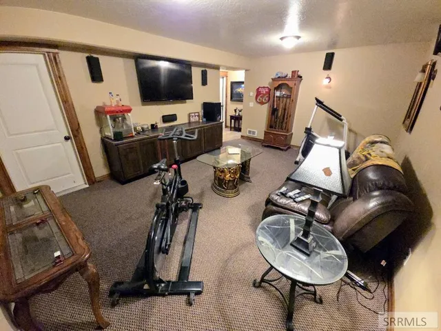 $1,100,000 | 2020 Timberview Drive, Idaho Falls, ID 83401