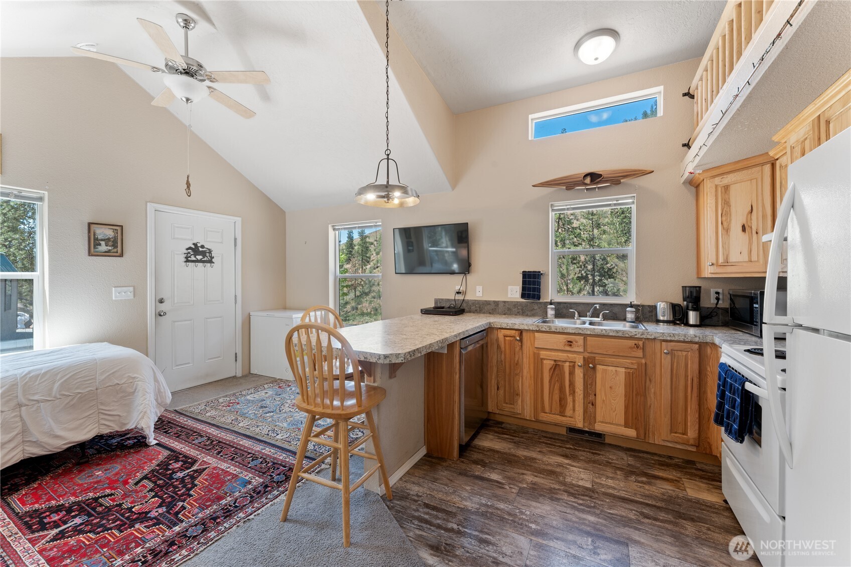 968 Cagle Gulch Road Chelan, WA 98816 - Photo 13 of 40 Gallery Image 13