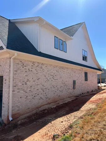 $616,000 | 580 Chattooga Road, Roebuck, SC 29376