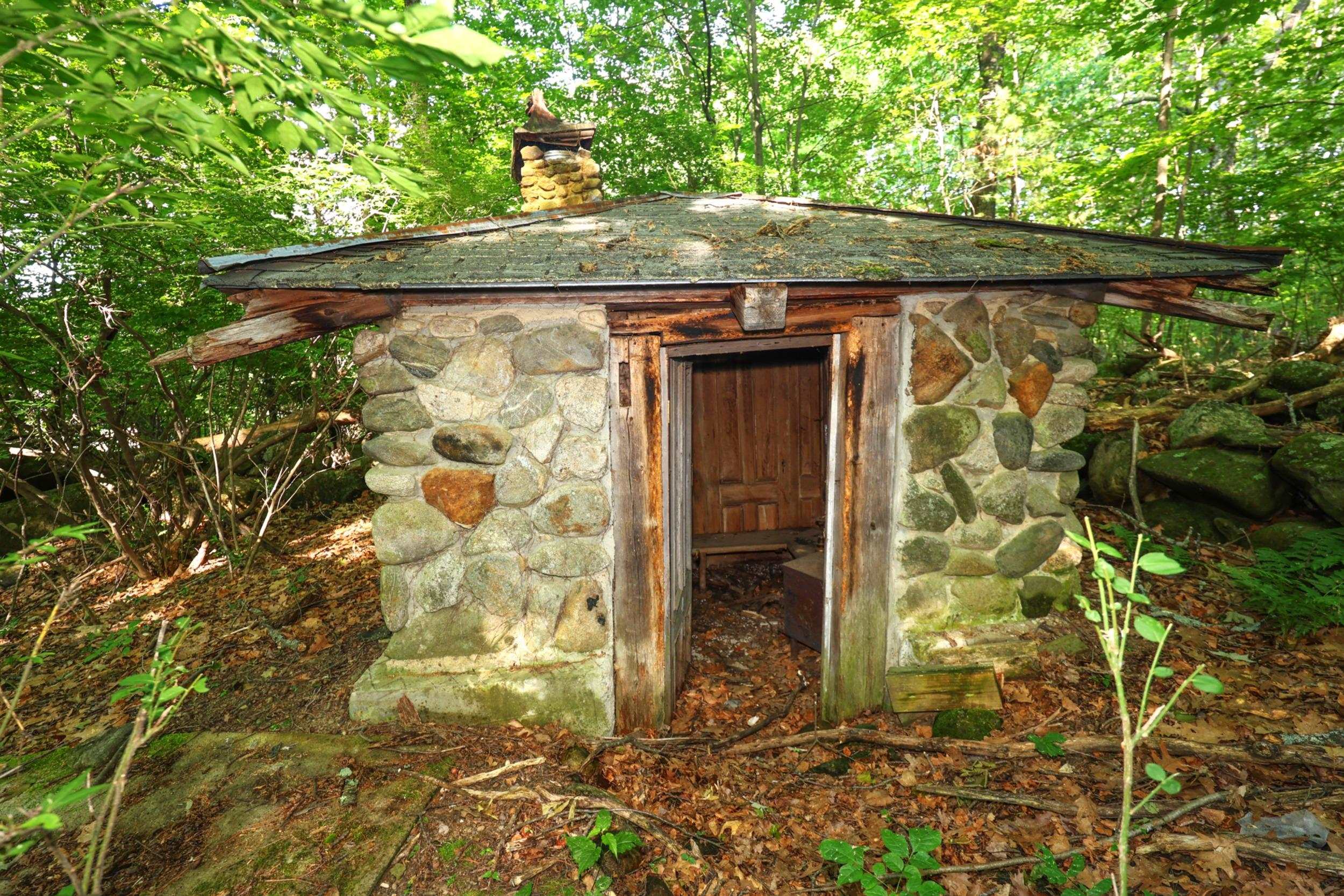 107 Greenfield Road New Boston, NH 03070 - Photo 27 of 59