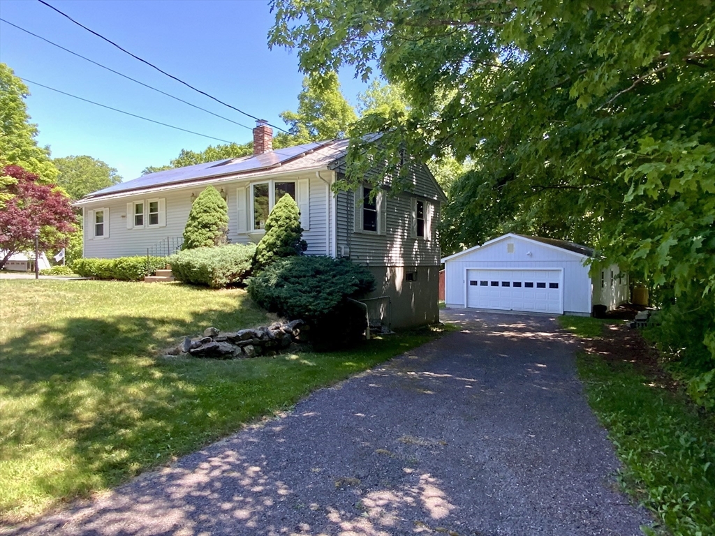 119 Barnett Road Sutton, MA 01590 - Photo 2 of 30 Gallery Image 2