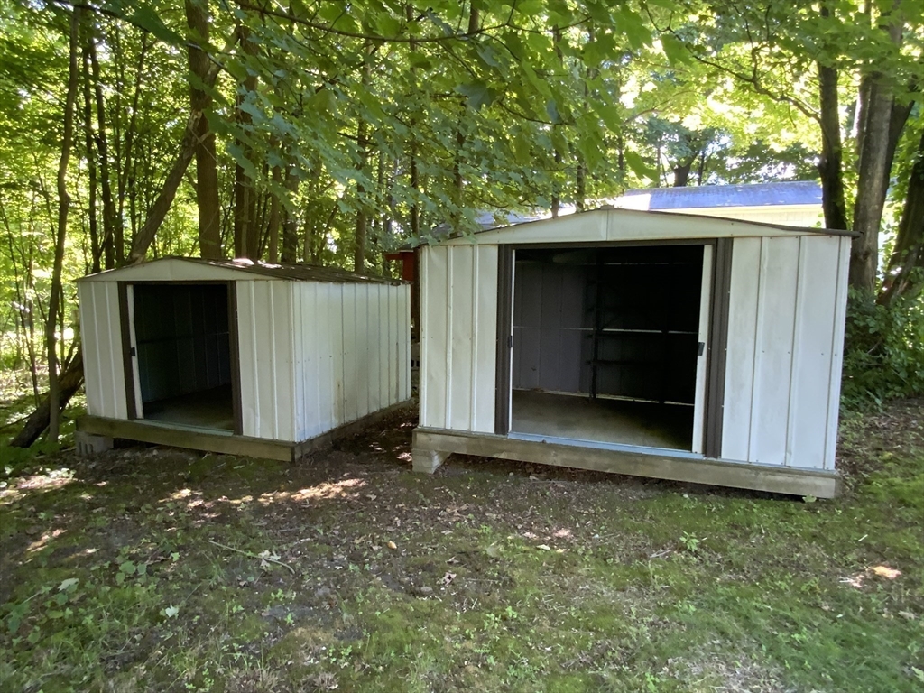 119 Barnett Road Sutton, MA 01590 - Photo 28 of 30 Gallery Image 28
