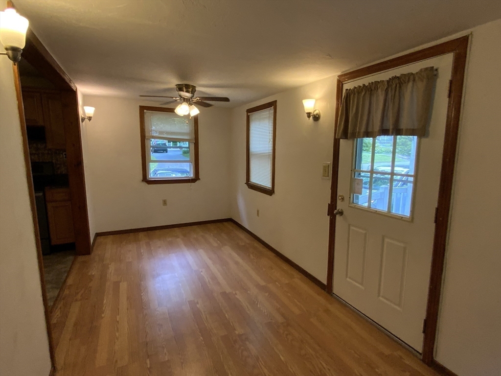 119 Barnett Road Sutton, MA 01590 - Photo 8 of 30 Gallery Image 8