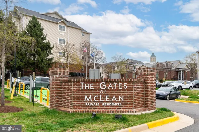 $314,000 | 1521 Spring Gate Dr., Unit 10102, McLean, VA 22102