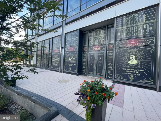 $314,000 | 1521 Spring Gate Dr., Unit 10102, McLean, VA 22102