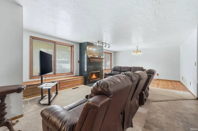 $224,000 | 1711 St Louis Avenue, Fort Wayne, IN 46819