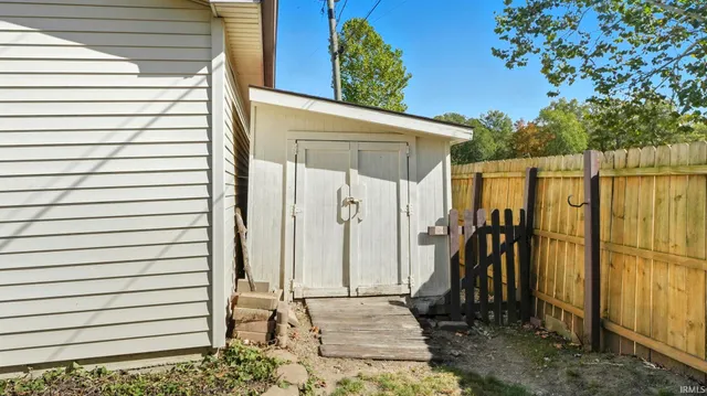 $224,000 | 1711 St Louis Avenue, Fort Wayne, IN 46819