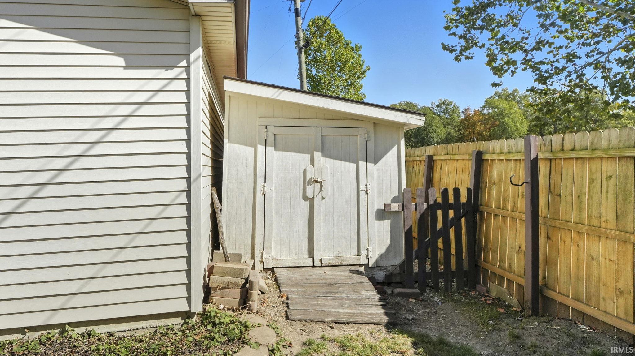 1711 St Louis Avenue Fort Wayne, IN 46819 - Photo 30 of 31