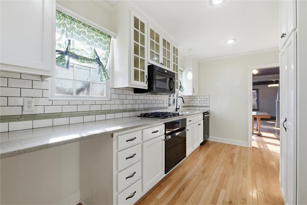 5847 Harrison Street Kansas City, MO 64110 - Photo 12 of 29