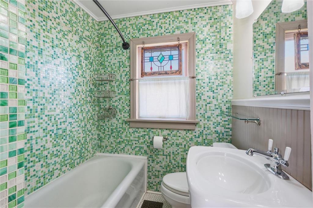 5847 Harrison Street Kansas City, MO 64110 - Photo 15 of 29