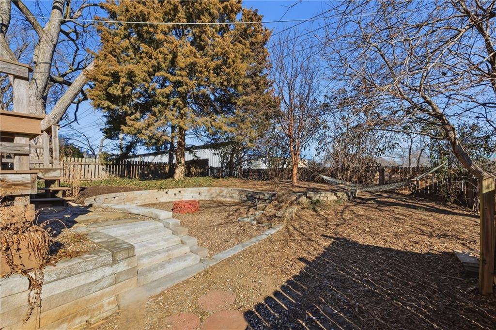 5847 Harrison Street Kansas City, MO 64110 - Photo 22 of 29