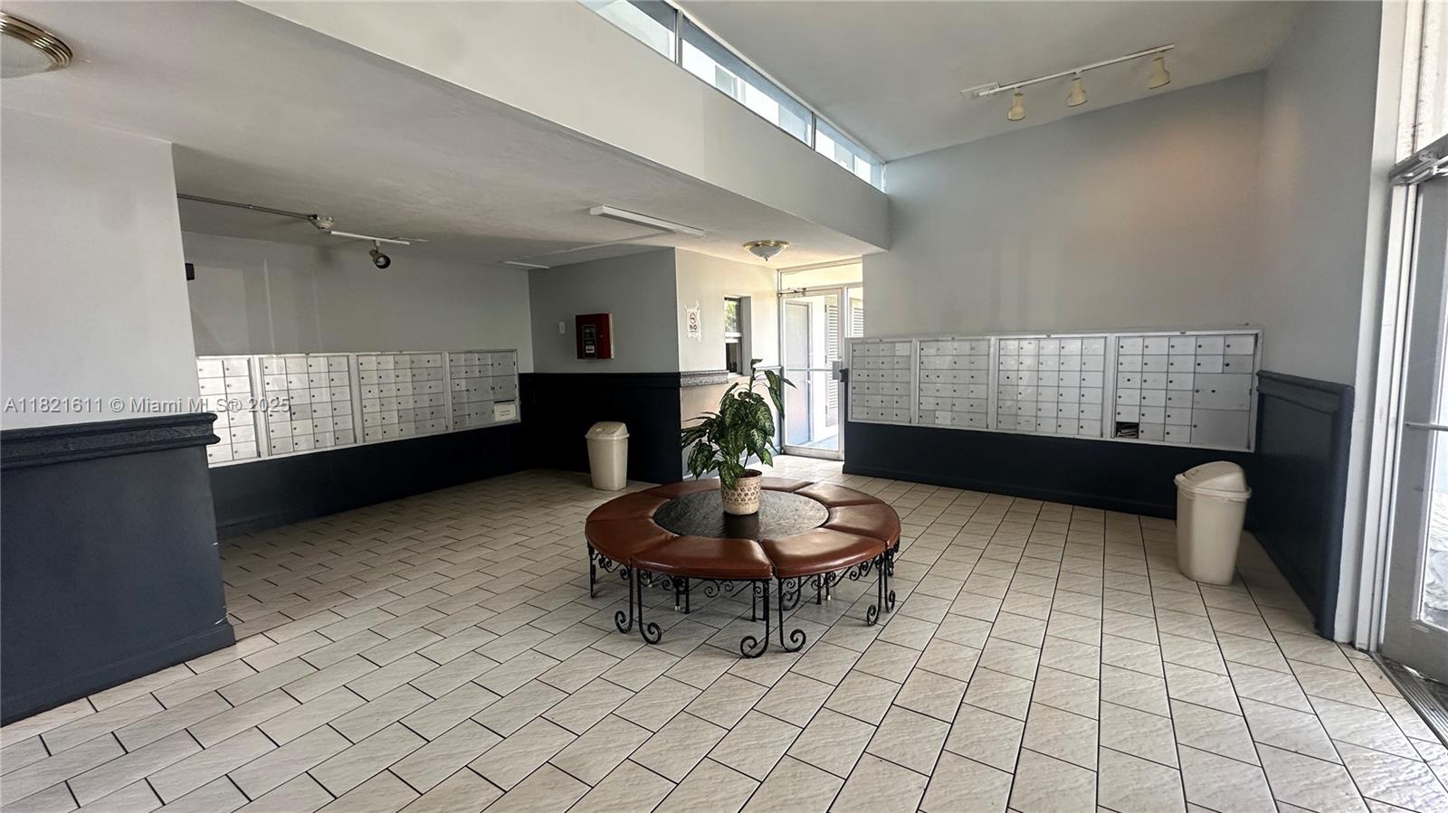 447 Northeast 195th Street, Unit 115 Miami, FL 33179 - Photo 9 of 14