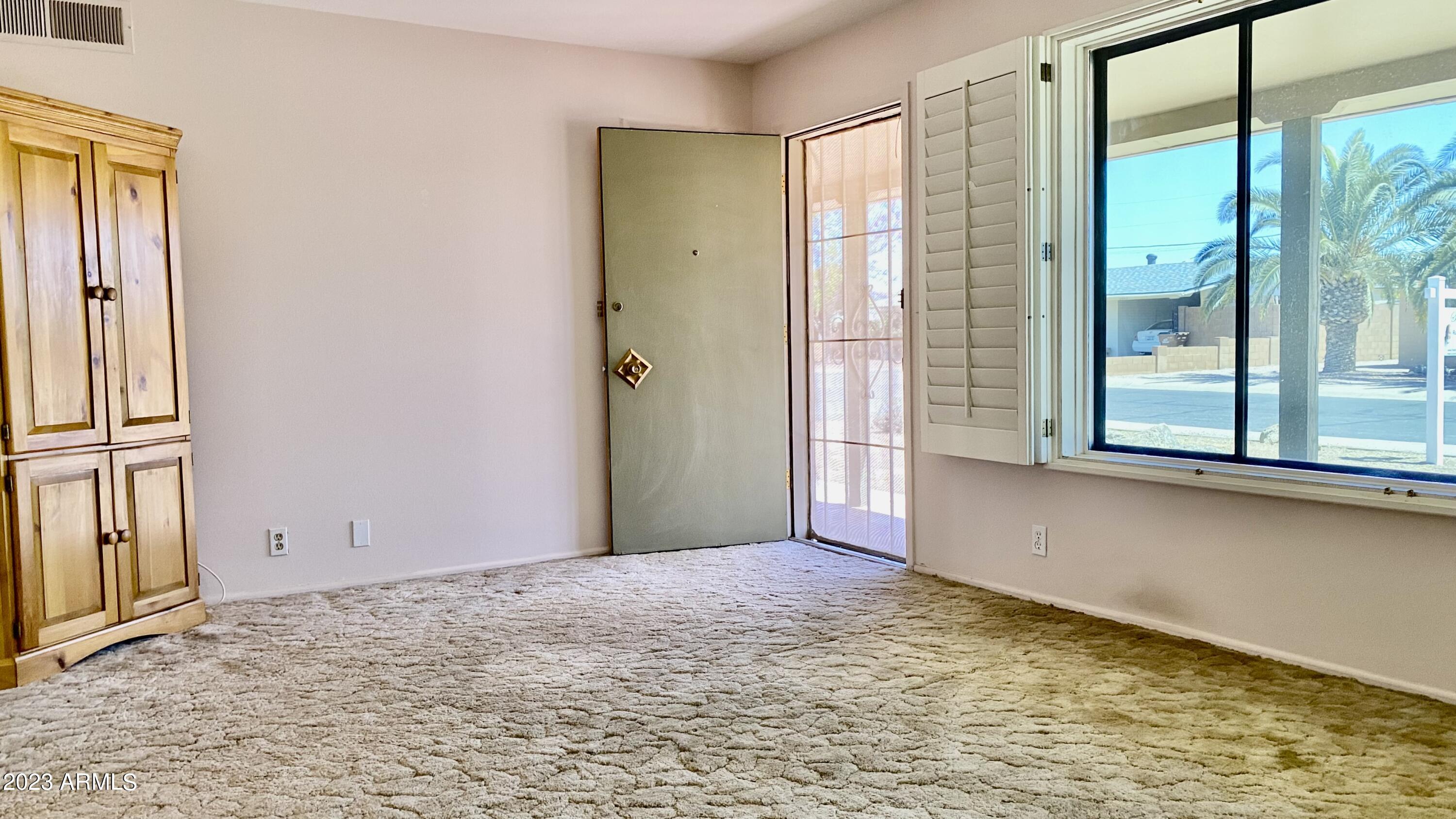 5436 Casper Road Mesa, AZ 85205 - Photo 11 of 24 Living Room