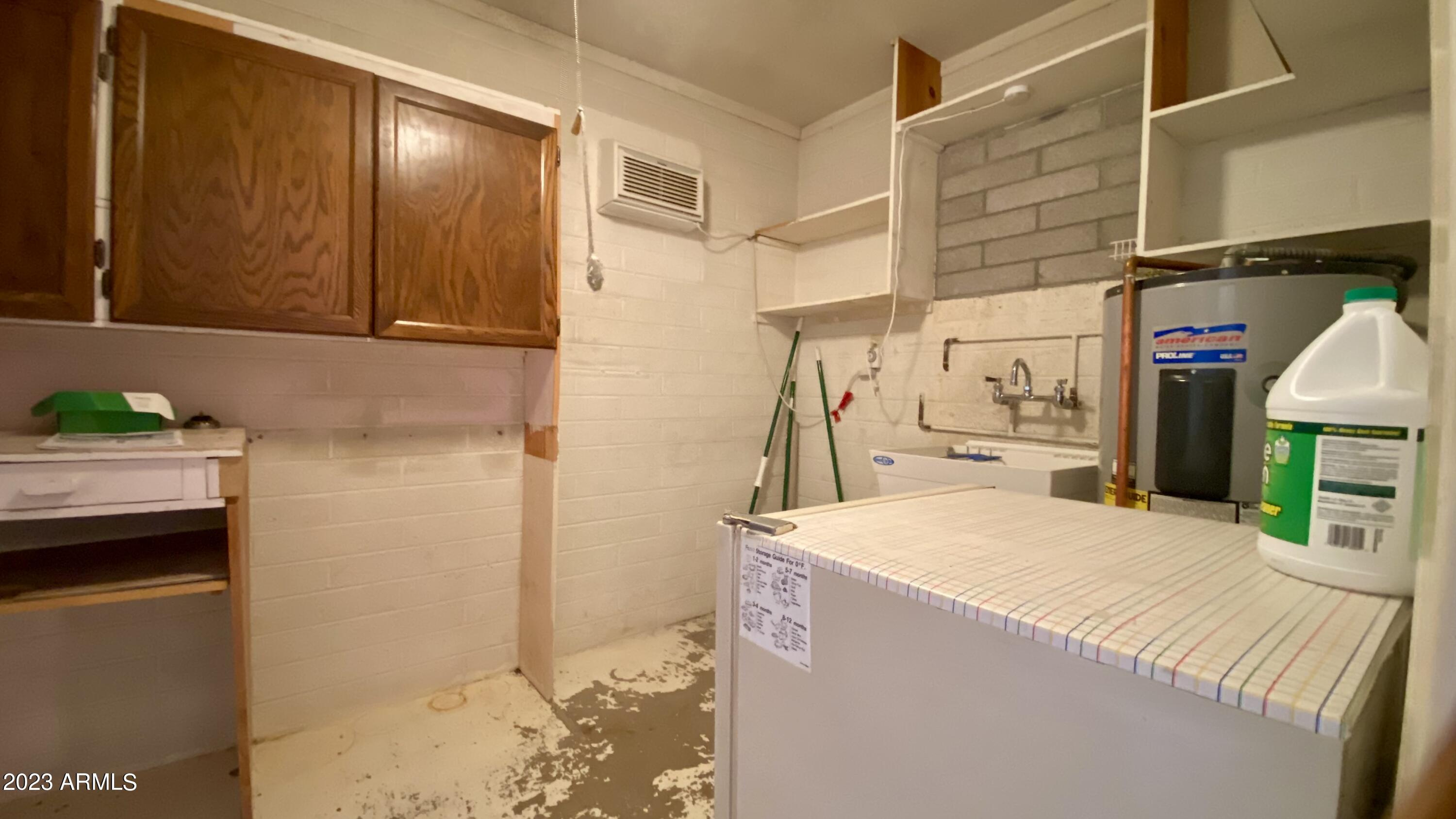 5436 Casper Road Mesa, AZ 85205 - Photo 20 of 24 Utility Room