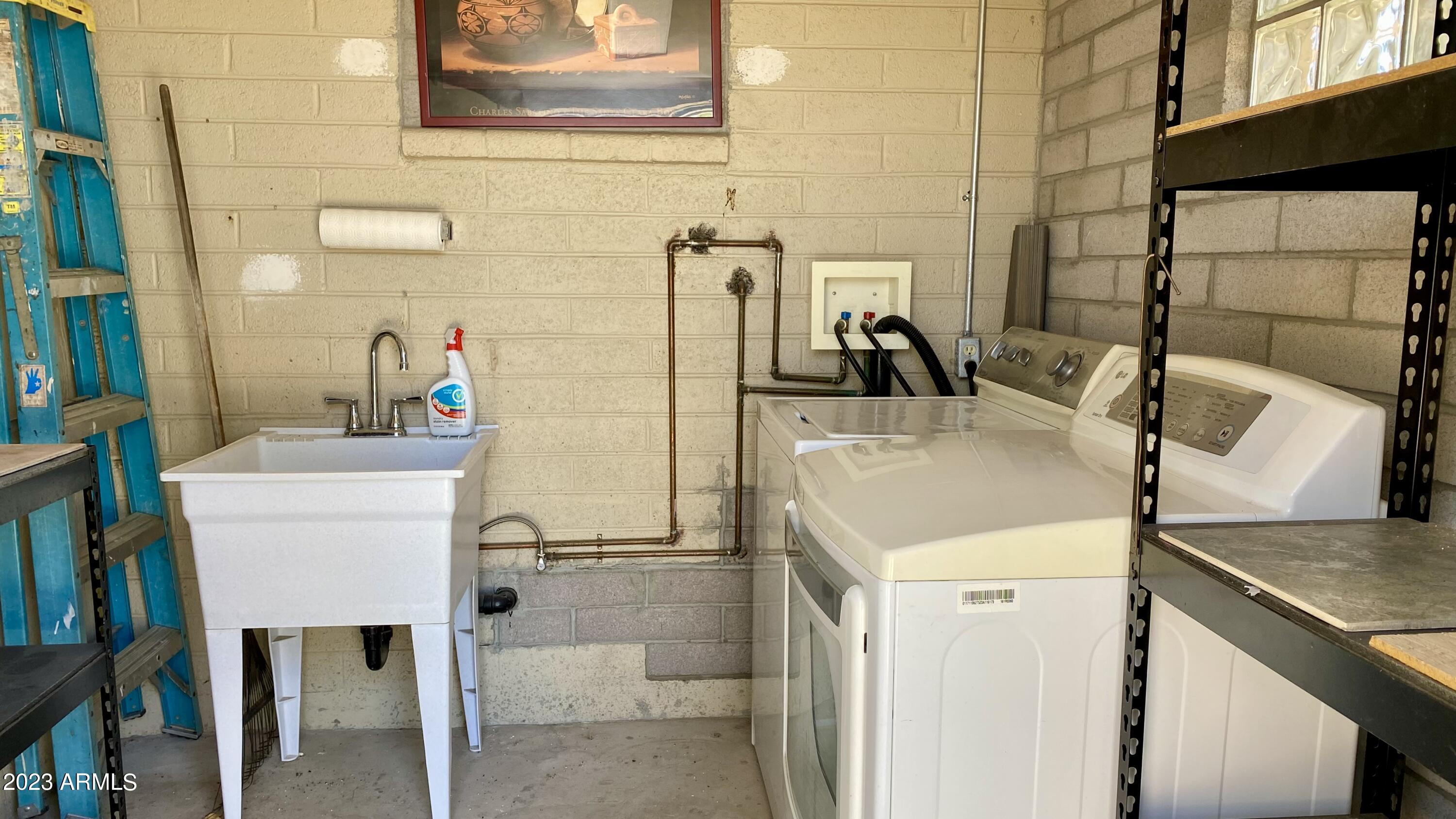 5436 Casper Road Mesa, AZ 85205 - Photo 21 of 24 Laundry Room
