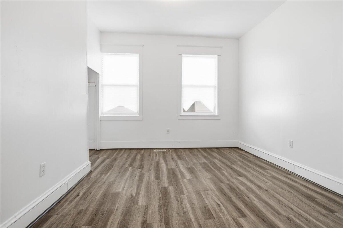 1518 Rorer Avenue Southwest Roanoke, VA 24016 - Photo 12 of 32 12-1518 Rorer Ave SW-12