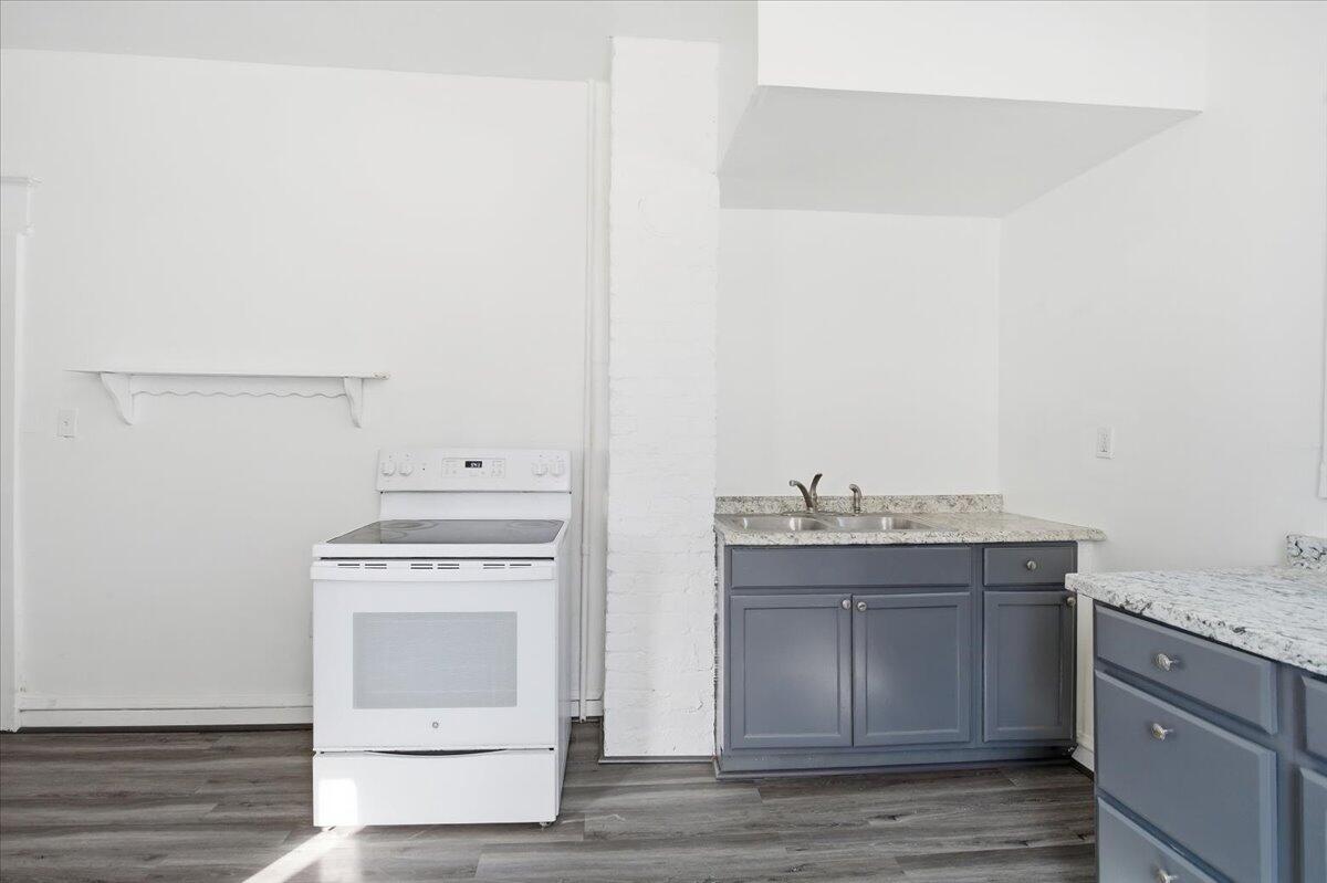 1518 Rorer Avenue Southwest Roanoke, VA 24016 - Photo 13 of 29 16-1518 Rorer Ave SW-16