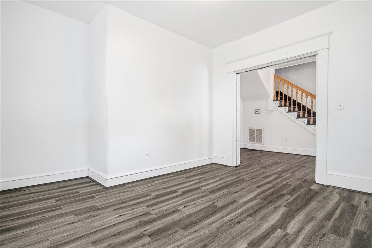 1518 Rorer Avenue Southwest Roanoke, VA 24016 - Photo 8 of 32 08-1518 Rorer Ave SW-08