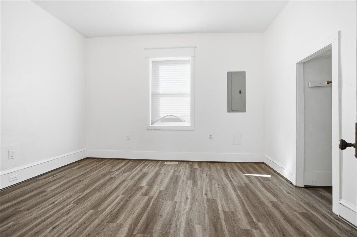 1518 Rorer Avenue Southwest Roanoke, VA 24016 - Photo 10 of 32 10-1518 Rorer Ave SW-10