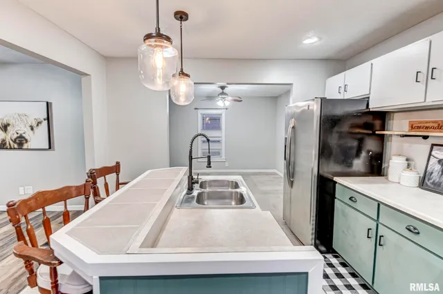 $169,900 | 1120 West Spresser Street, Taylorville, IL 62568