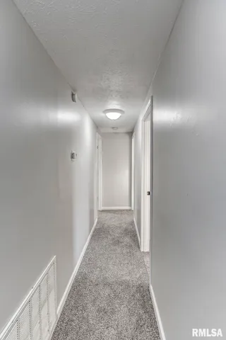 $169,900 | 1120 West Spresser Street, Taylorville, IL 62568