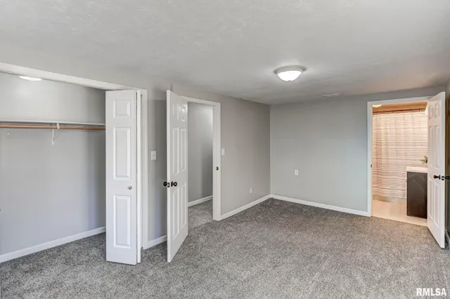 $169,900 | 1120 West Spresser Street, Taylorville, IL 62568