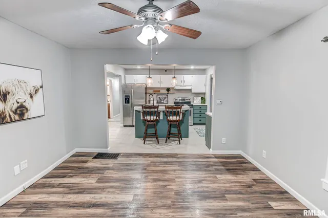 $169,900 | 1120 West Spresser Street, Taylorville, IL 62568