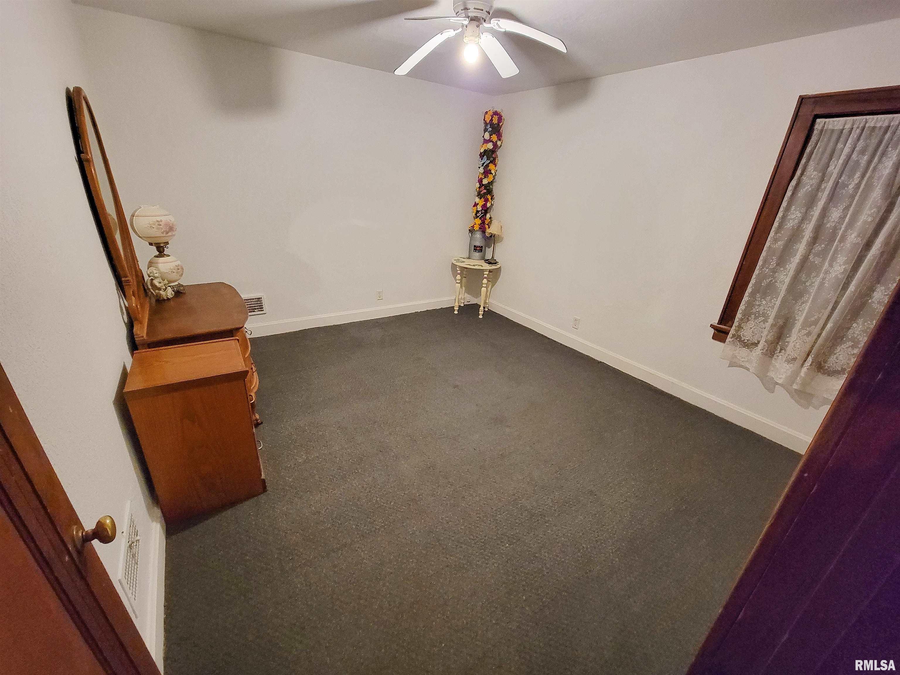 1013 North State Road Flora, IL 62839 - Photo 35 of 54 Gallery Image 35