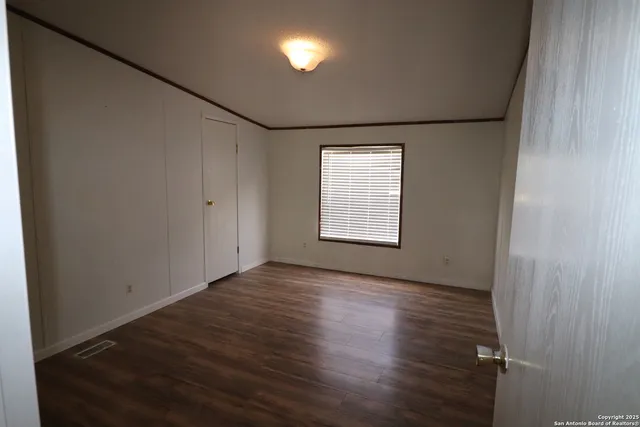 $1,600 | 321 Deer Valley Street, Canyon Lake, TX 78133