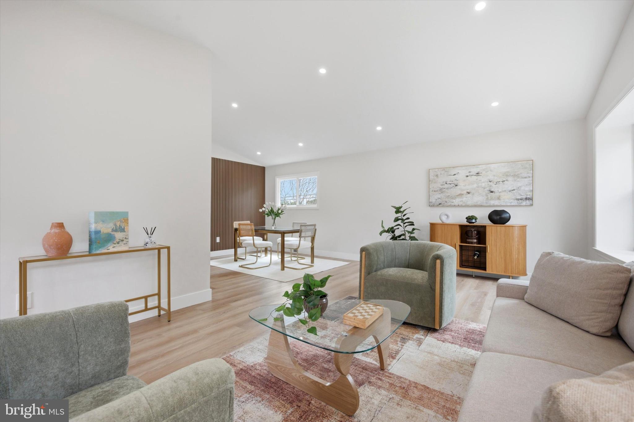 Living Room/Dining Room