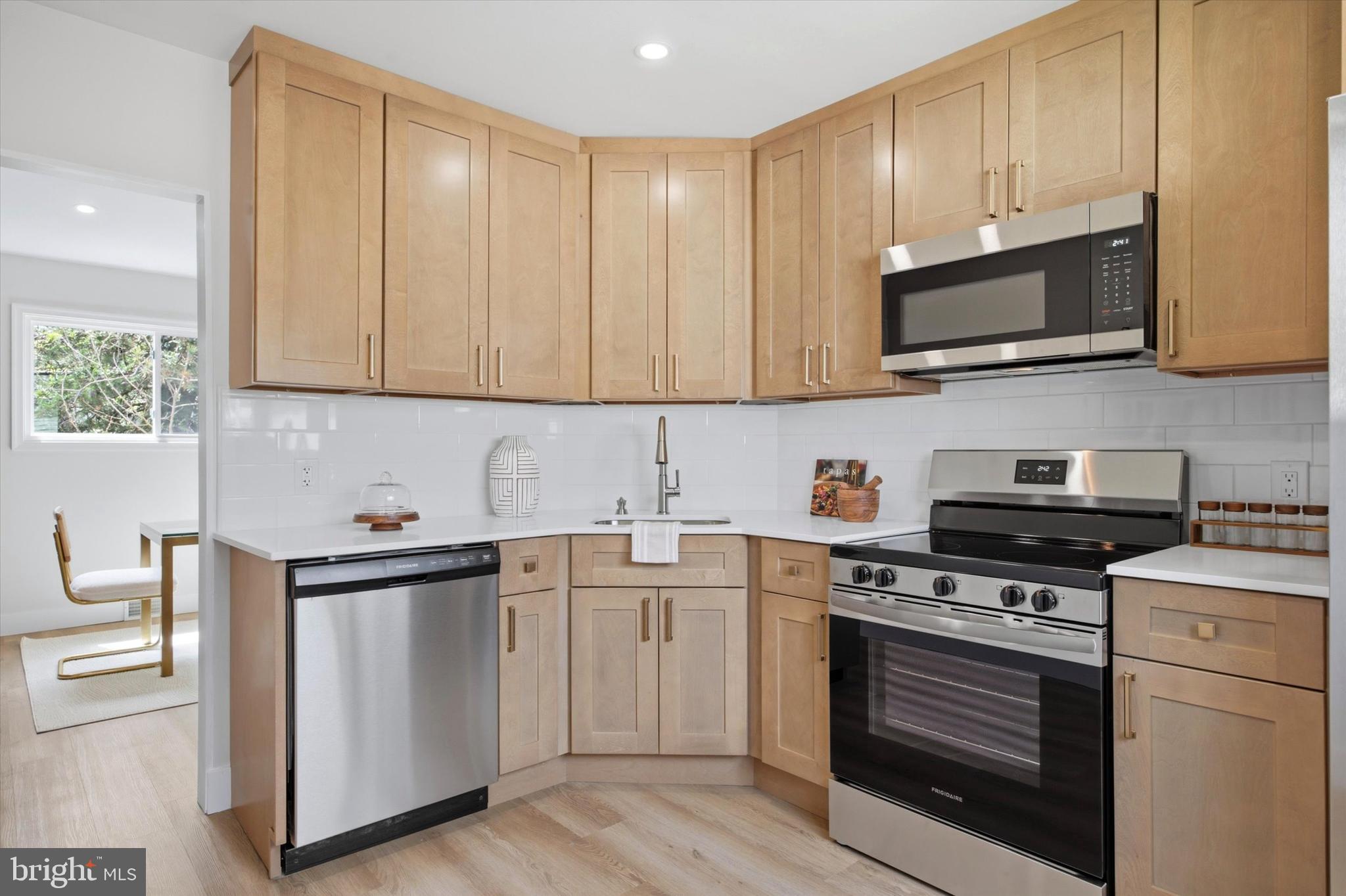 1551 Fitzwatertown Road Willow Grove, PA 19090 - Photo 7 of 40 Kitchen