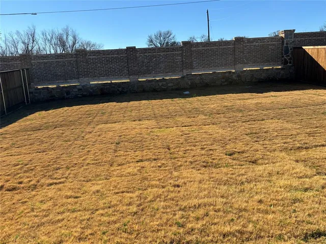 $1,695 | 740 Dressage Lane, Aubrey, TX 76227