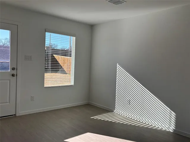 $1,695 | 740 Dressage Lane, Aubrey, TX 76227