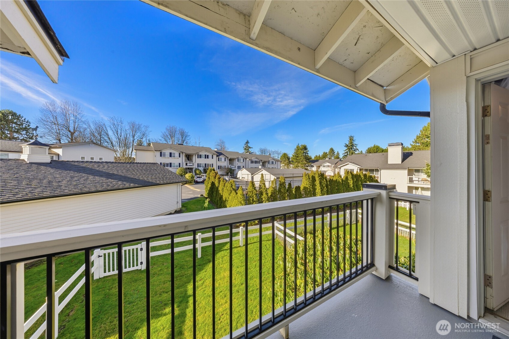 12404 East Gibson Road, Unit G202 Everett, WA 98204 - Photo 20 of 40