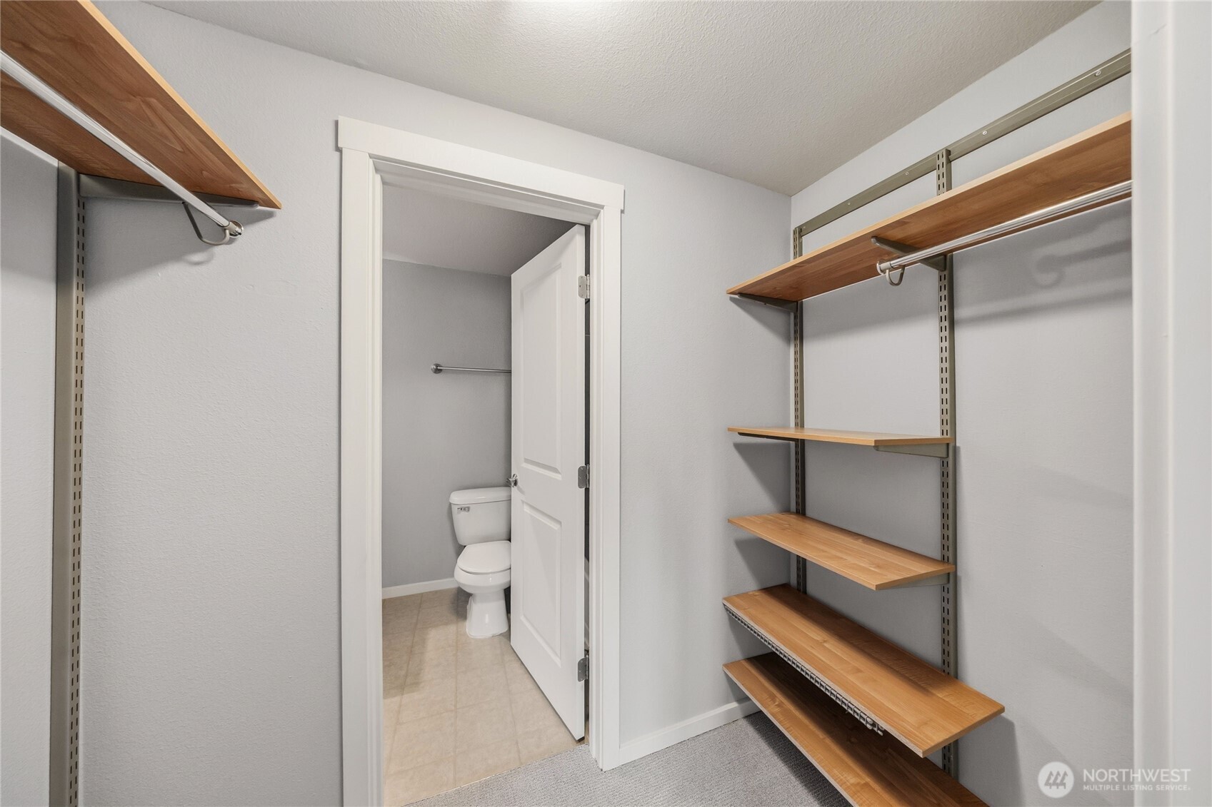 12404 East Gibson Road, Unit G202 Everett, WA 98204 - Photo 23 of 40