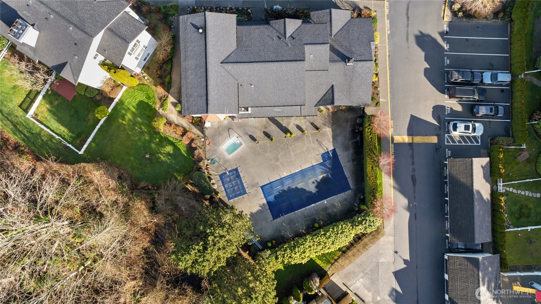 12404 East Gibson Road, Unit G202 Everett, WA 98204 - Photo 3 of 40