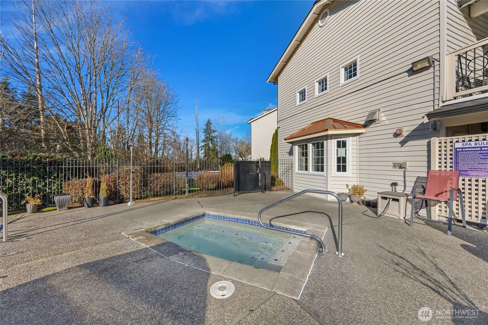 12404 East Gibson Road, Unit G202 Everett, WA 98204 - Photo 33 of 40