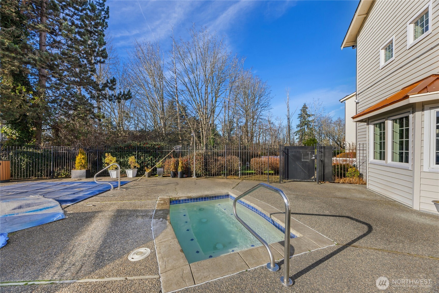 12404 East Gibson Road, Unit G202 Everett, WA 98204 - Photo 34 of 40