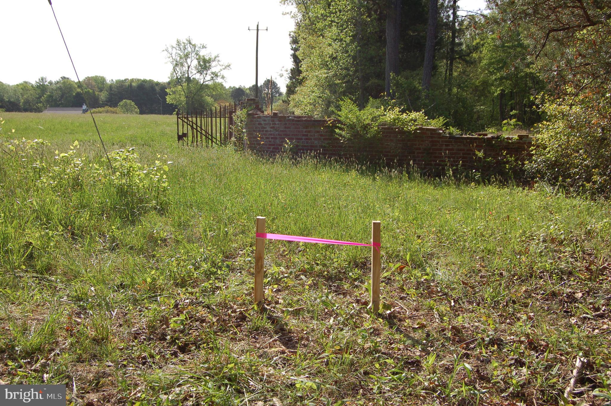 0 Tidewater Trail Rappahannock Academy, VA 22538 - Photo 24 of 64 inside gate to left is West Boundary Marker