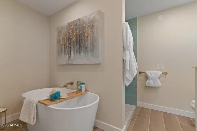 $6,000 | 6802 North 22nd Place, Phoenix, AZ 85016