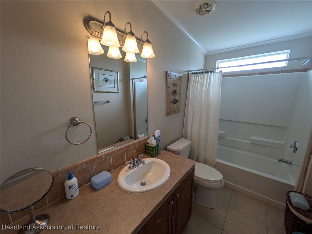 1526 Caribbean Road Sebring, FL 33870 - Photo 21 of 29 Gallery Image 21
