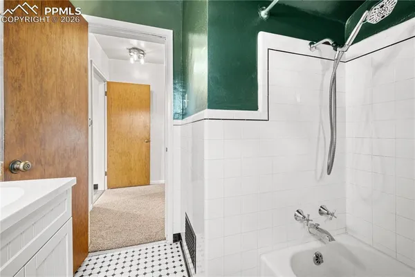 $270,000 | 805 West Routt Avenue, Pueblo, CO 81004