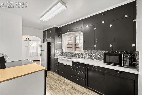$270,000 | 805 West Routt Avenue, Pueblo, CO 81004