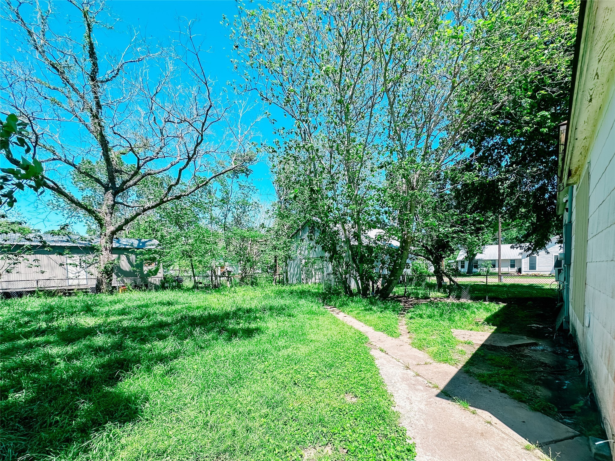 208 8th Street Glidden, TX 78943 - Photo 19 of 20