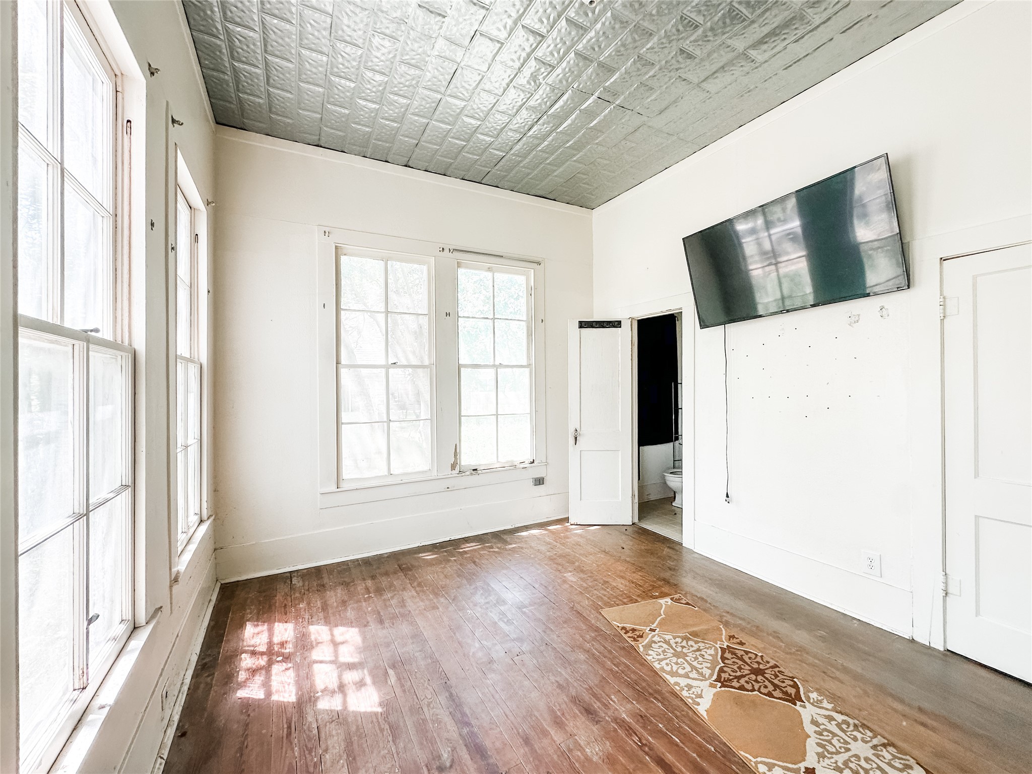 208 8th Street Glidden, TX 78943 - Photo 7 of 20