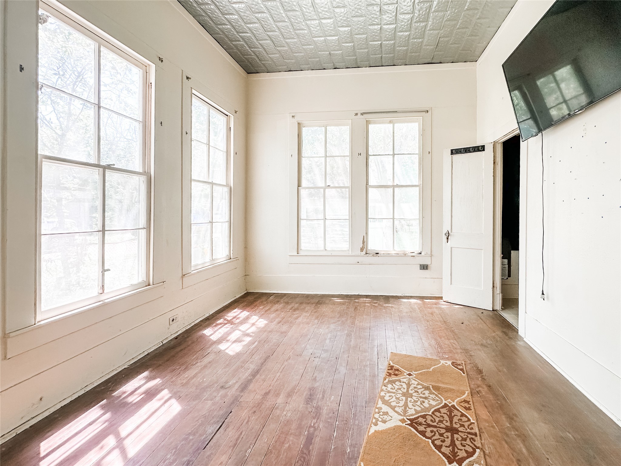 208 8th Street Glidden, TX 78943 - Photo 8 of 20