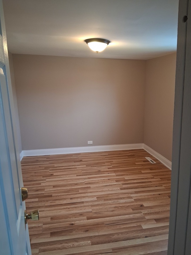 7308 South Troy Street Chicago, IL 60629 - Photo 8 of 26