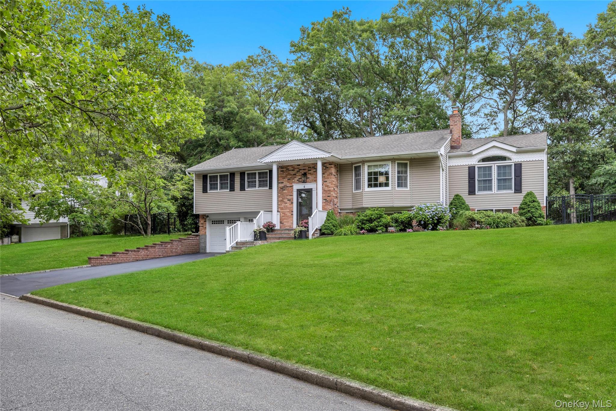 4 Long Hill Road Smithtown, NY 11787 - Photo 1 of 37