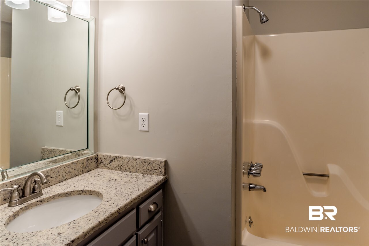 2881 Squire Lane Mobile, AL 36695 - Photo 17 of 38