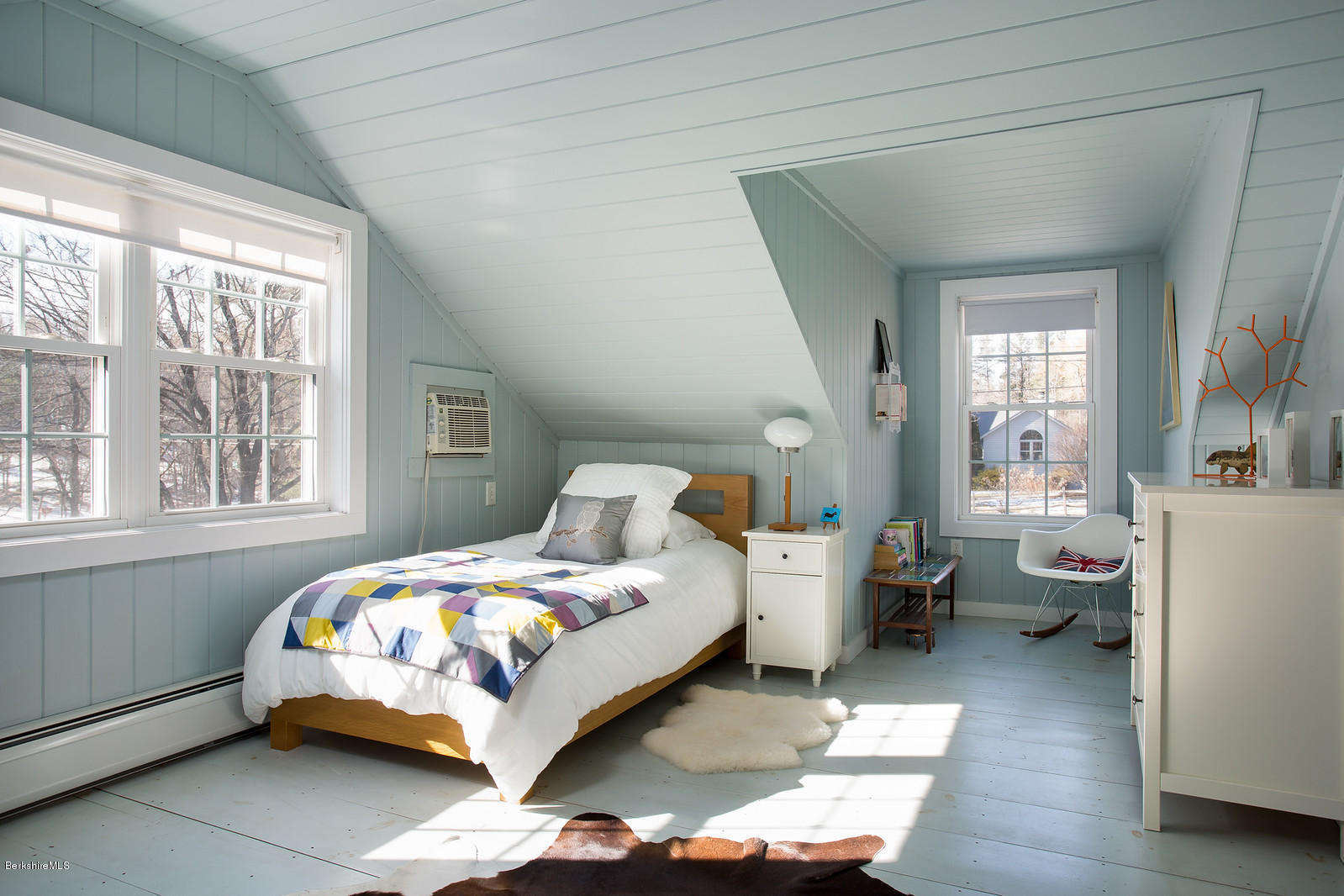 185 Stockbridge Road Lee, MA 01238 - Photo 18 of 23 SECOND FLOOR GUEST ROOM